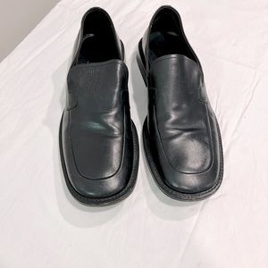 Italian made black leather Hugo Boss shoes men’s size 8.5